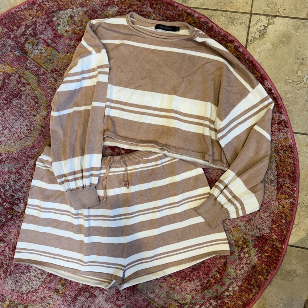 Two Piece Lantern Sleeve Tan Cream Beige White Sweater & Shorts Lounge Set XXL - Picture 5 of 5